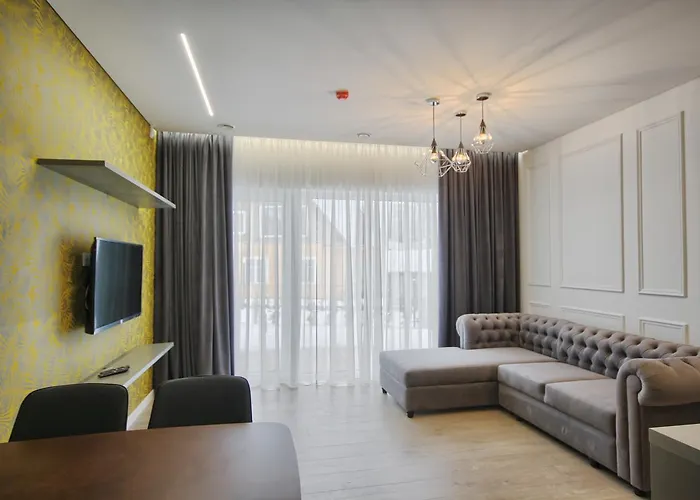 Nikolas Apartamentai - Birstono 7 *